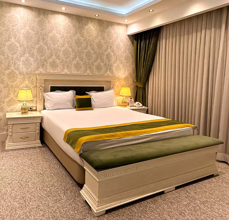 اتاق خواب سوئیت تک خواب مدرن سبز هتل ارگ جدید یزد
