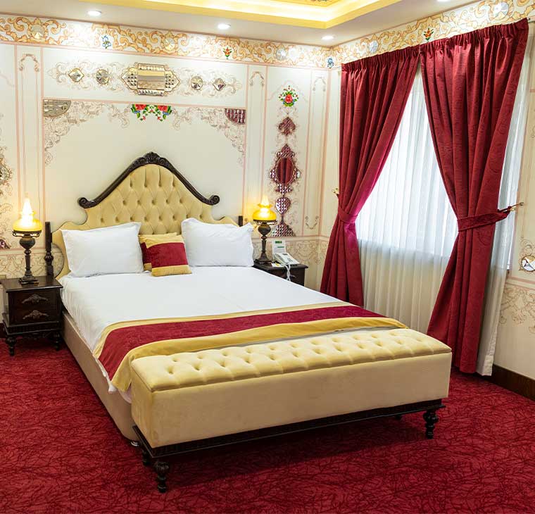 سوئیت سوپر کلاسیک قجری زمرد هتل ارگ جدید یزد