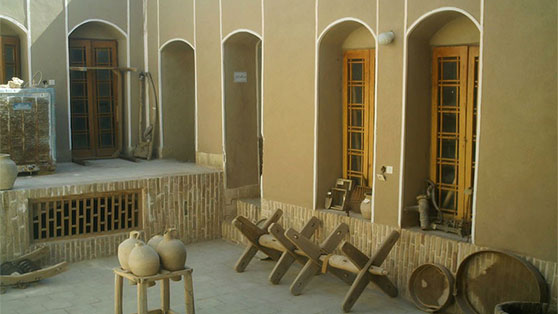 خانه وحشی بافقی ( موزه مردم شناسی بافق)
